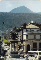 63 - Clermont Ferrand - La Statue De Vercingétorix - Au Fond, Le Puy De Dôme - Clermont Ferrand