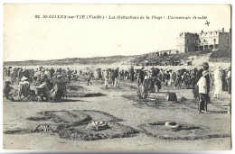 SAINT GILLES SUR VIE - Les Distractions De La Plage - Un Concours De Sable - Saint Gilles Croix De Vie