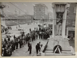 Italia Foto PARMA 1965. Cerimonia O Commemorazione Militari O Veterani Di Guerra ?  180x130 Mm. - Europe