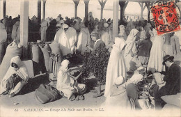 Tunisie - KAIROUAN - Groupe à La Halle Aux Grains - Ed. L.L. Lévy 68 - Tunisia