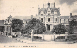 DEAUVILLE - La Mairie Et La Poste - Très Bon état - Deauville