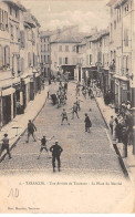 TARASCON - Une Arrivée De Taureaux - La Place Du Marché - état - Tarascon