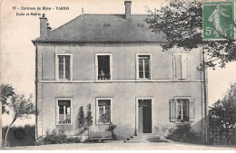 VAROIS - Ecole Et Mairie - Très Bon état - Sonstige & Ohne Zuordnung