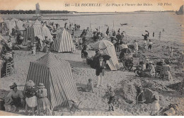LA ROCHELLE - La Plage à L'heure Des Bains - Très Bon état - La Rochelle
