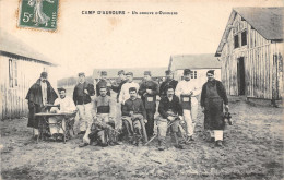 72-CAMP D AUVOURS-GROUPE D OUVRIERS-N°584-E/0277 - Andere & Zonder Classificatie