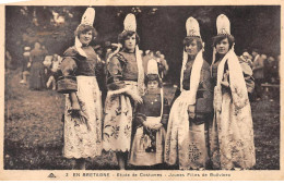 Etude De Costumes - Jeunes Filles De GUILVINEC - Très Bon état - Guilvinec