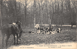 77-FONTAINEBLEAU-CHASSE A COURRE-N°584-H/0069 - Fontainebleau