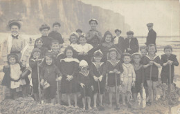 76-LE TREPORT-GROUPE D ENFANTS-N°584-F/0235 - Le Treport