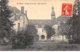 VITRE - Collège De Garçons - Cour Intérieure - Très Bon état - Vitre