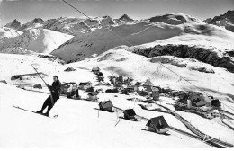 L'Alpe D'Huez - Le Téléski Et Vue Générale - Très Bon état - Other & Unclassified