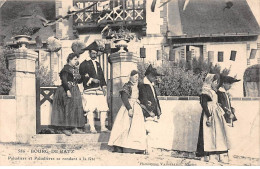 BOURG DE BATZ - Paludiers Et Paludières Se Rendant à La Fête - Très Bon état - Batz-sur-Mer (Bourg De B.)