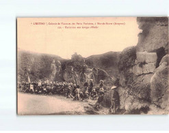 L'ESTIBO : Colonie De Vacances Des Petits Parisiens à Mur-de-Barrez, Excursion Aux Gorges D'Enfer - Très Bon état - Andere & Zonder Classificatie