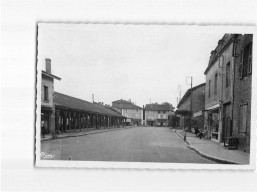 CHATILLON SUR CHALARONNE : Place Des Halles - Très Bon état - Châtillon-sur-Chalaronne