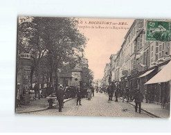 ROCHEFORT : Perspective De La Rue De La République - état - Rochefort