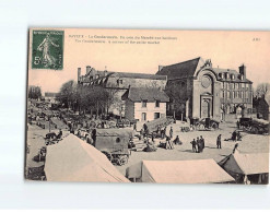 BAYEUX : La Gendarmerie, Un Coin Du Marché Aux Bestiaux - état - Bayeux