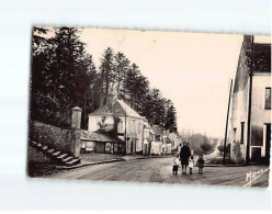 BEAUMONT LES AUTELS : La Sortie Du Bourg Vers Nogent - Très Bon état - Autres & Non Classés