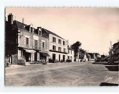 PREFAILLES : La Place Et L'Hôtel Saint-Paul - Très Bon état - Préfailles