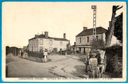 CPA 85 LANDERONDE Vendée - Carrefour Des Routes De Beaulieu Et De Venansault ° L.V. Phot (voir état) - Otros & Sin Clasificación