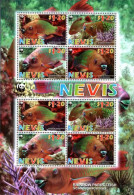 NEVIS 2007 - W.W.F. - Poisson (Rainbow Parrotfish) - Bloc De 2 Séries - Vissen