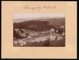 Fotografie Brück & Sohn Meissen, Ansicht Schwarzenberg I. Erzg., Blick Auf Den Ort Mit Holzverarbeitungsbetrieb  - Places