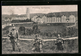 AK Freising, Jägerkaserne Mit Bewaffneten Soldaten  - Freising