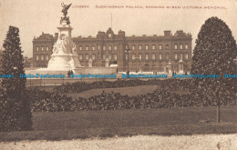 R091005 London. Buckingham Palace. Showing Queen Victoria Memorial. W. M. B. No. - Autres & Non Classés