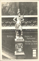 12043486 Basel BS Statue Im Rathaushof Munatius Plancus Gruender Der Stadt Klein - Autres & Non Classés
