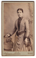 Fotografie Johannes Müller, Bonn, Franziskanerstrasse, Bürgerliche Dame In Elegantem Kleid  - Anonymous Persons