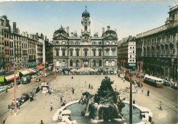 Lyon -   La Place Des Terreaux    Y 112 - Andere & Zonder Classificatie