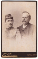 Fotografie Fr. Neumayer, München, Christophstrasse 4, Elegantes Gutbürgerliches Paar  - Anonymous Persons