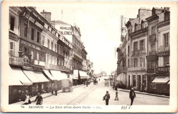 49 SAUMUR - Le Sud De La Rue D'orleans.  - Saumur