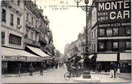 03 VICHY - Les 4 Chemins Et Rue De Paris. - Vichy