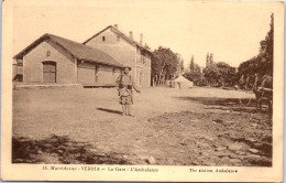 MACEDOINE - VERRIA - La Gare, L'ambulance (tirailleur Tonkinois) - Macédoine Du Nord