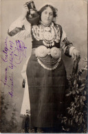 MACEDOINE - CARTE PHOTO - Femme Bulgare De Monastir  - Noord-Macedonië