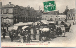 61 LE MERLERAULT - La Place Un Jour De Marche  - Other & Unclassified