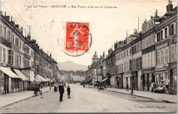 88 SAINT DIE - Rue Thiers Prise Vers La Cathedrale  - Saint Die