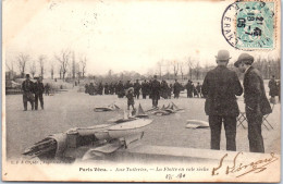 75 PARIS - Paris Vecu - Aux Tuileries, La Flotte En Cale Seche  - Artesanos De Páris