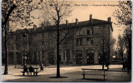 75015 PARIS - Place Violet, Caserne Des Pompiers. - Paris (15)