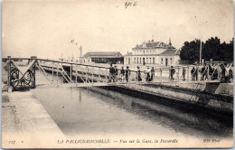 17 LA PALLICE - Vue Sur La Gare, La Passerelle. - Other & Unclassified