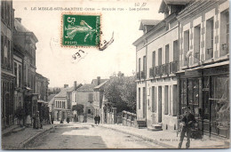 61 LE MESLE SUR SARTHE - La Grande Rue Et Les Postes. - Le Mêle-sur-Sarthe