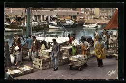 CPA Port-en-Bessin, Criée Aux Poissons  - Autres & Non Classés