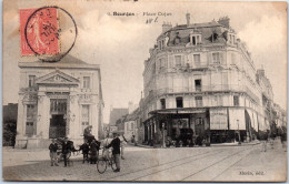 18 BOURGES - Un Coin De La Place Cujas. - Bourges