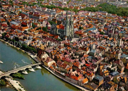 72905787 Regensburg Altstadt Kirche Donau Bruecke Fliegeraufnahme Regensburg - Regensburg