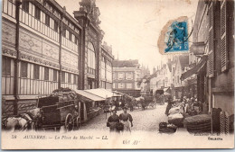 89 AUXERRE - La Place Du Marche & Les Halles. - Auxerre