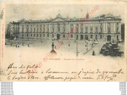 31.  TOULOUSE .   Façade Du Capitole .  CPA LABOUCHE FRERES TOULOUSE . - Toulouse