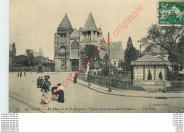 72.  LE MANS . La Place De La Préfecture Et L'Eglise Notre Dame De La Couture . - Le Mans