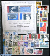 France 1975 Yearset 1975 (43v+1s/s), Mint NH, Various - Yearsets (by Country) - Unused Stamps