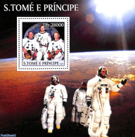 Sao Tome/Principe 2003 Space Exploration S/s, Mint NH, Transport - Space Exploration - Sao Tomé E Principe