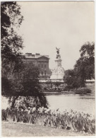 The Queen Victoria Memorial   -  (London - England) - Tuck's Postcard - Andere & Zonder Classificatie