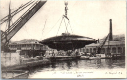 BATEAUX DE GUERRE - Le Sous Marin GOUBET  - Krieg